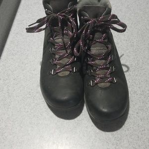 Womens boots.